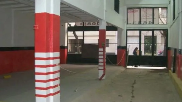 Cochera en Hipólito Yrigoy 2100