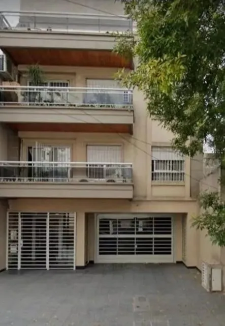 Cochera en Av Emilio Castro 4900