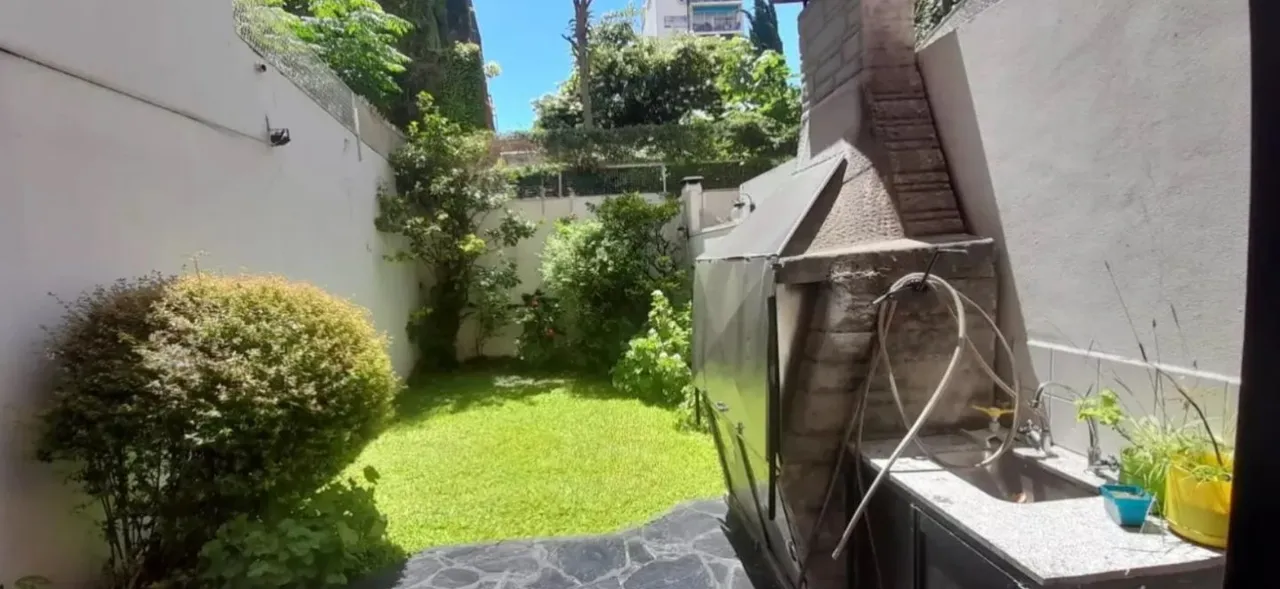 Departamento en Rojas 1400