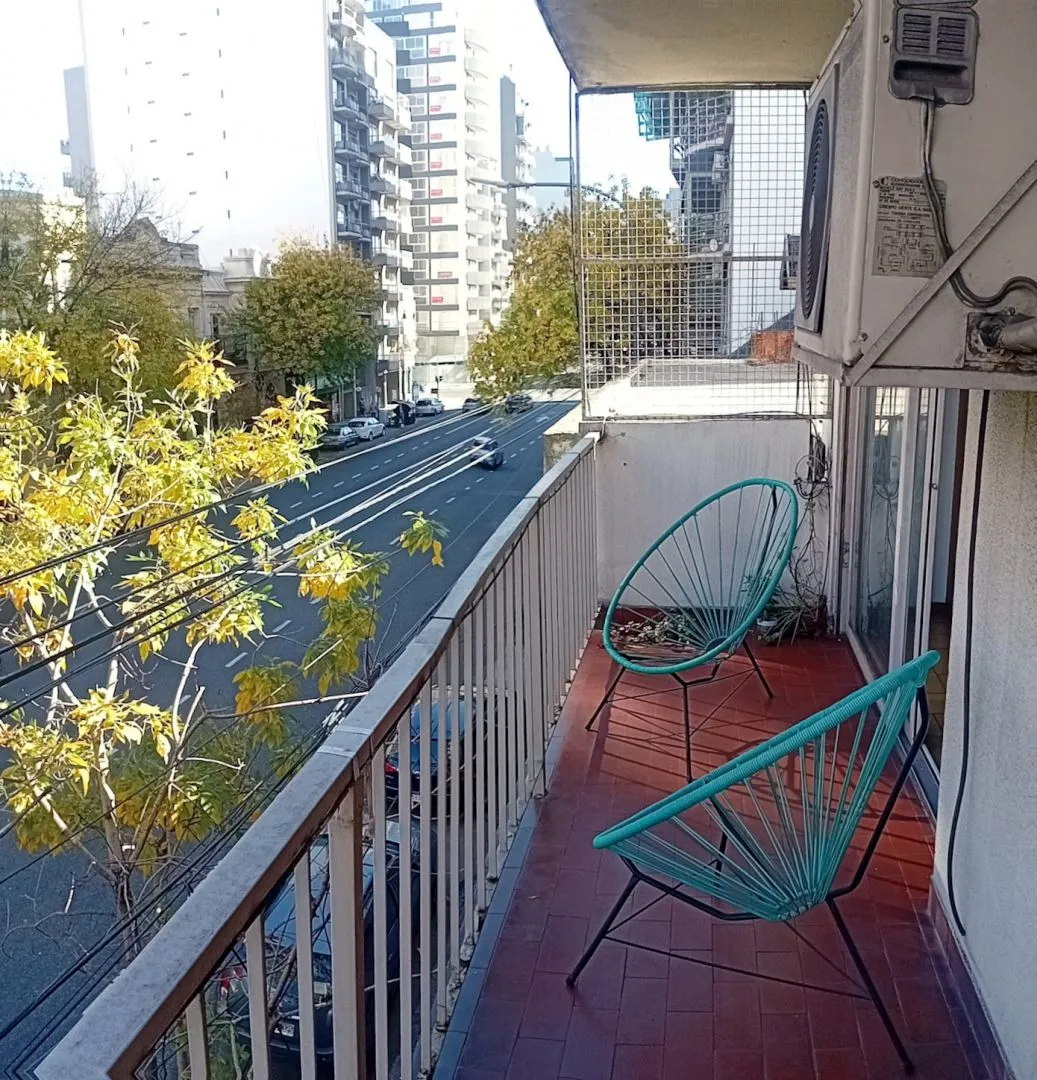 Departamento en Av. Independenci 2500