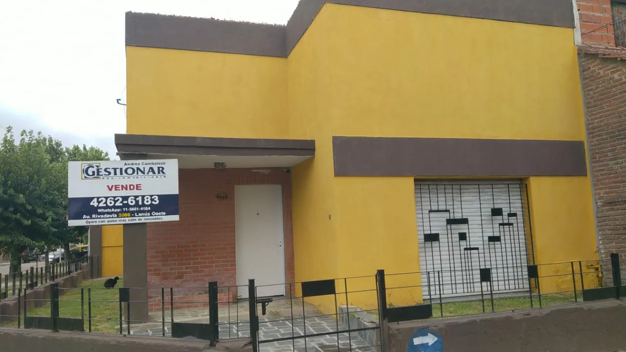 Casa en Manuel castro 5500