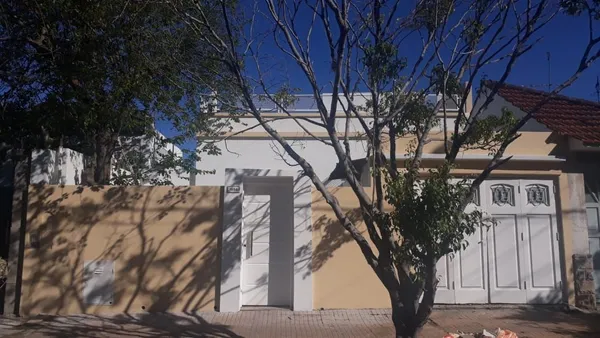 Casa en BALBIN 1800