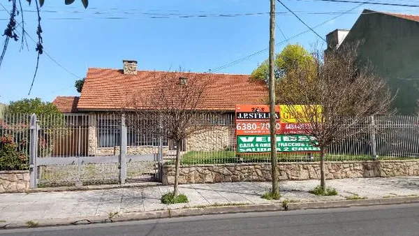 Casa en Rivera indarte 2900