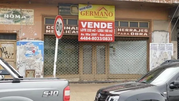 Local Comercial en Avda. Pte. peron 3000