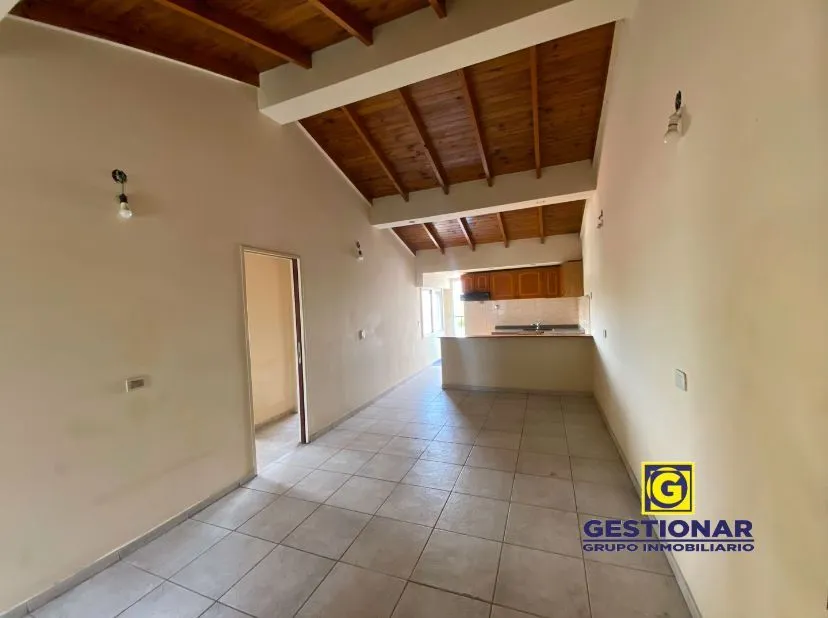 Departamento en AV. J. D. PERON 3900
