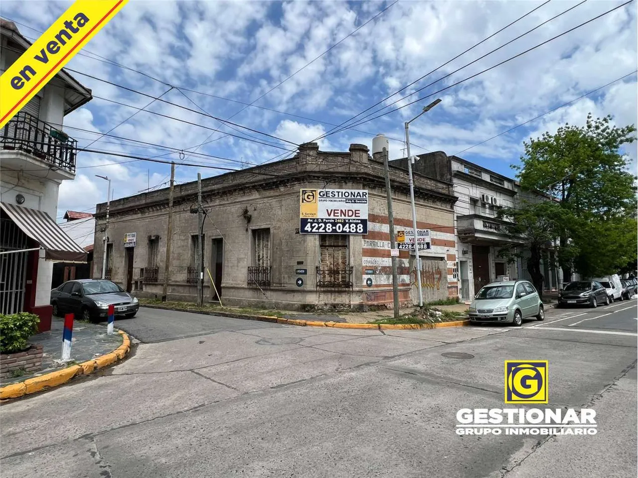Local Comercial en Av Rivadavia 100