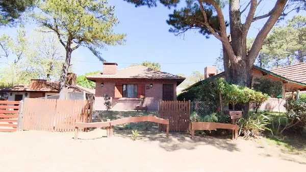Casa en Calle 306 800