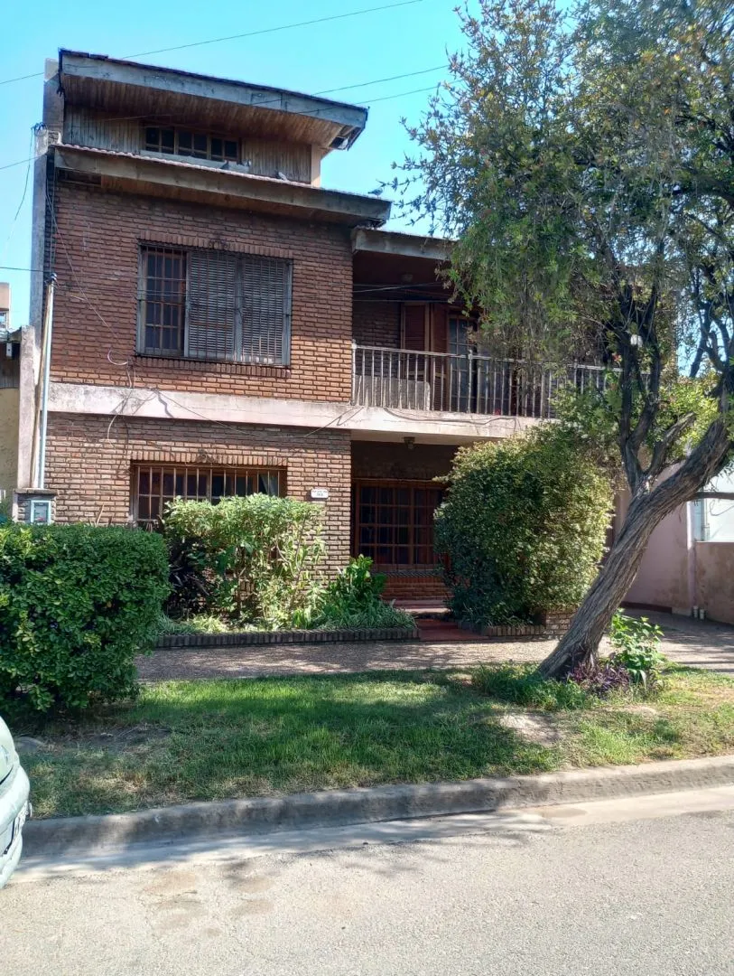 Casa en PASO 100