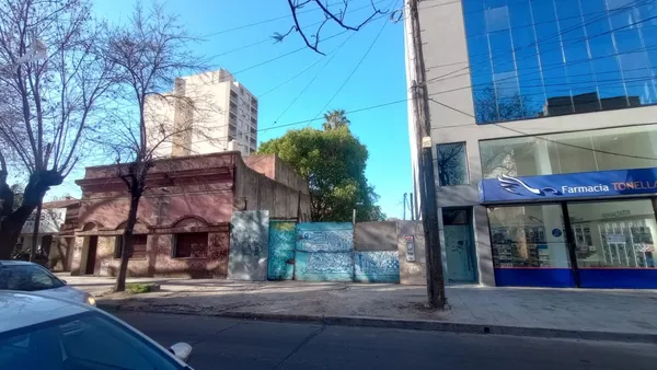 Lote en DELIA 1200