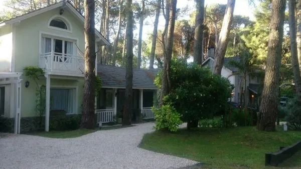 Casa en MARTIN PESCADOR 100
