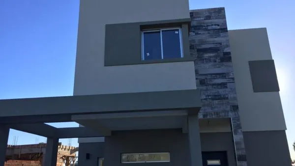 Casa en CALLE 163 7800