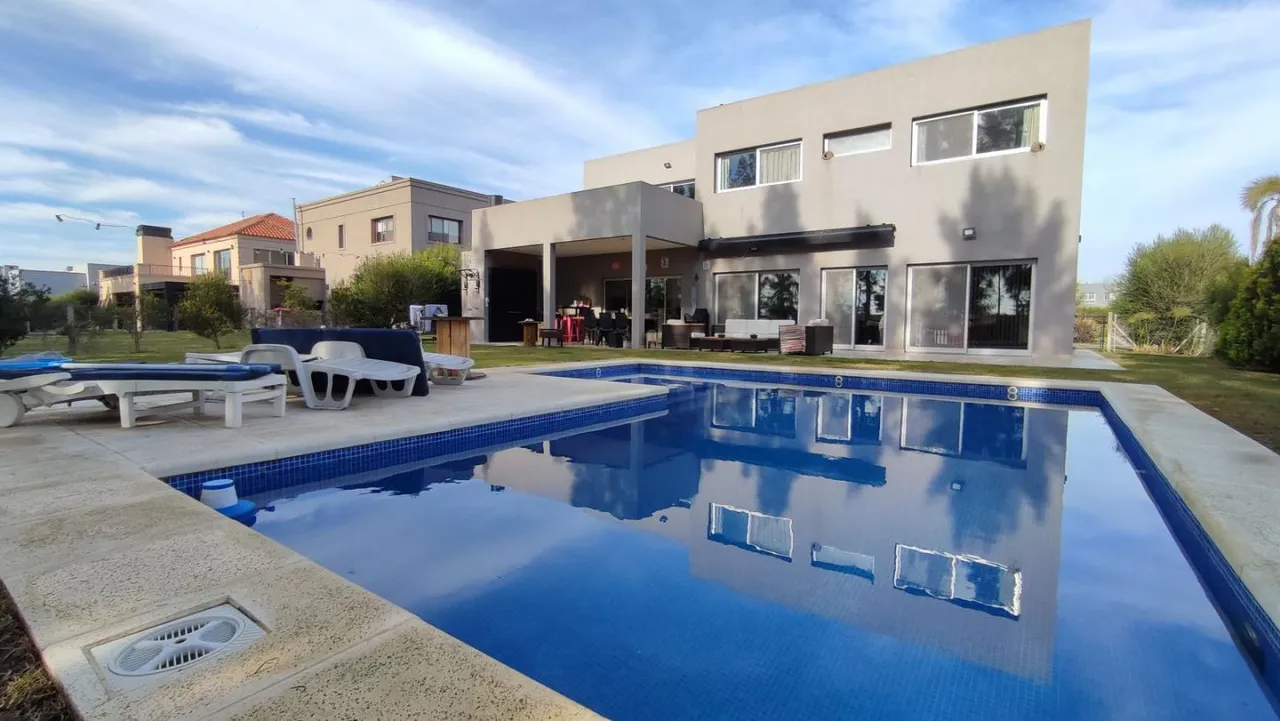 Casa en Calle 47 6700