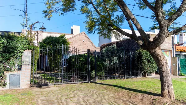 Casa en Rawson 1600