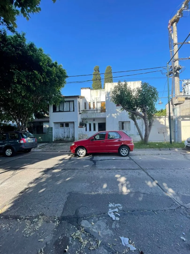 Casa en CASTRO BARROS 2600