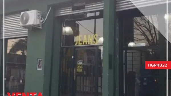 Local Comercial en Primera Junta 900