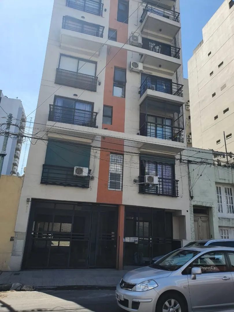 Departamento en YATAY 200