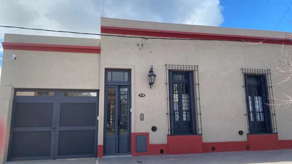 Casa en Alvear 300