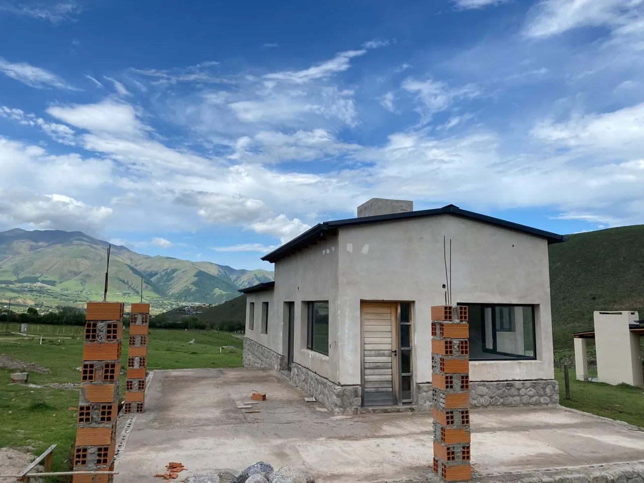 Casa en ruta provincial