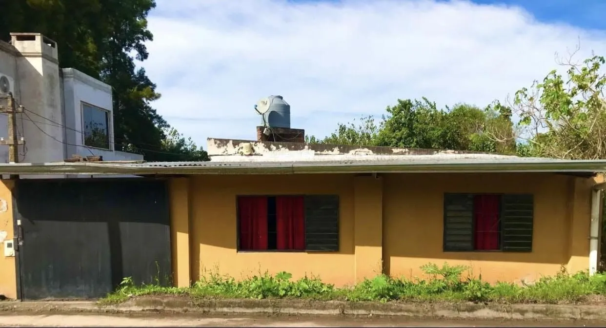 Casa en pasaje Las Rosas