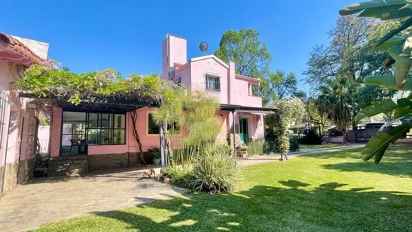 Casa en av aconquija 300