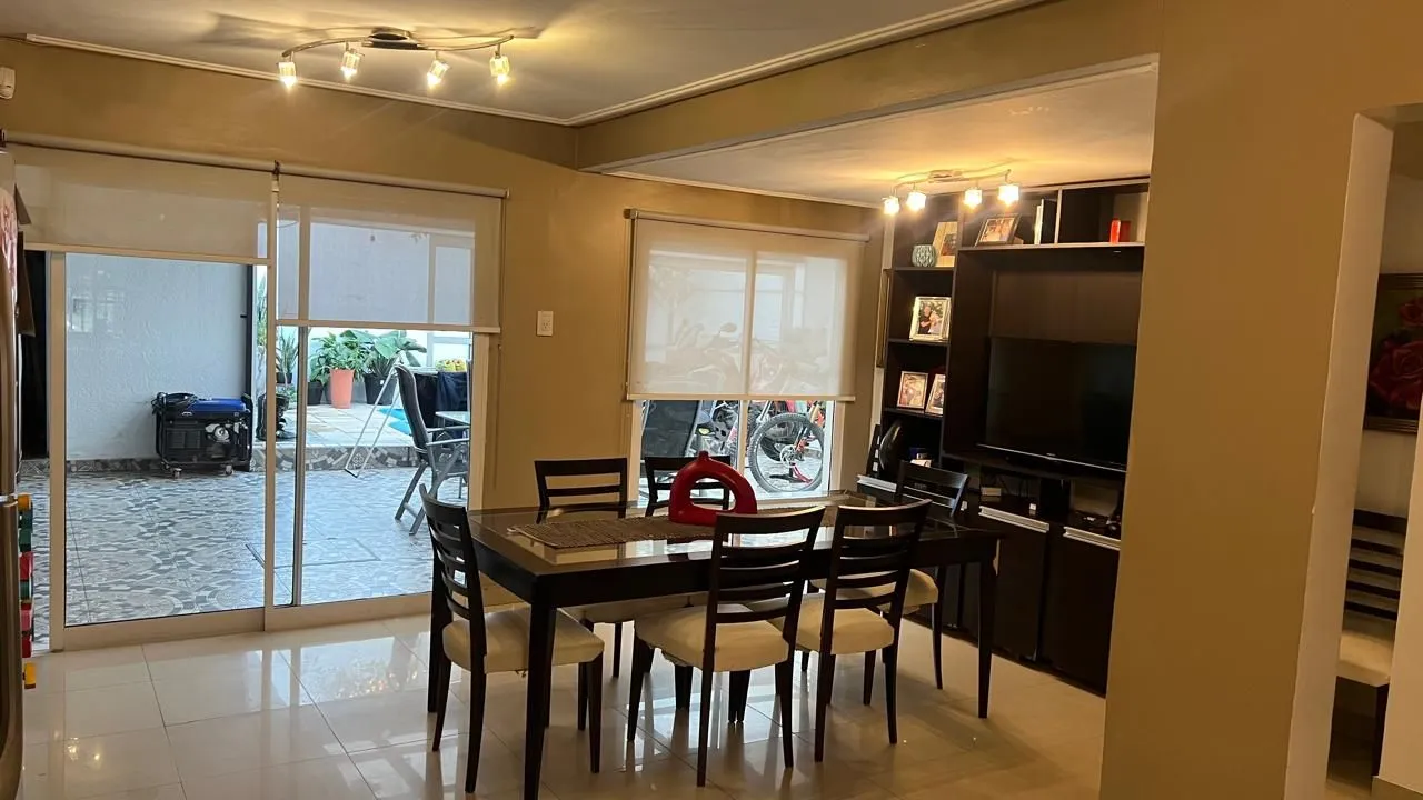 Casa en av belgrano 4100