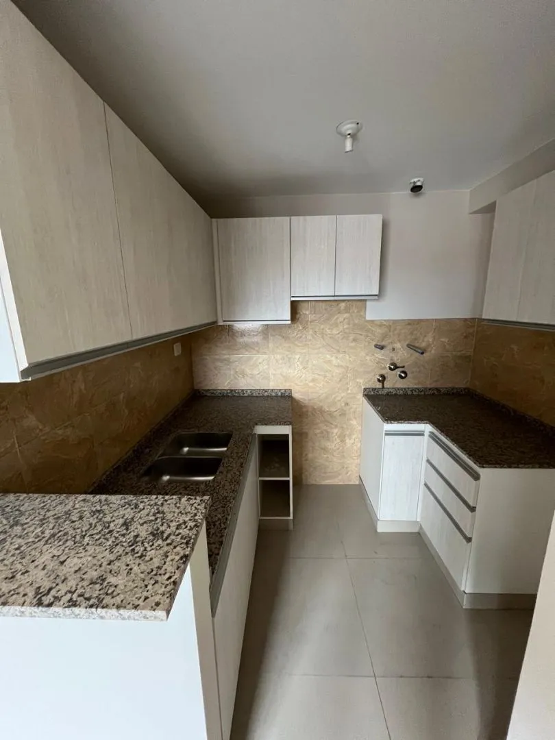 Departamento en balcarce 200