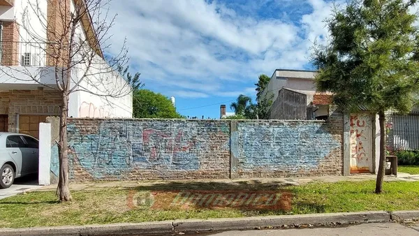 Lote en PERGAMINO