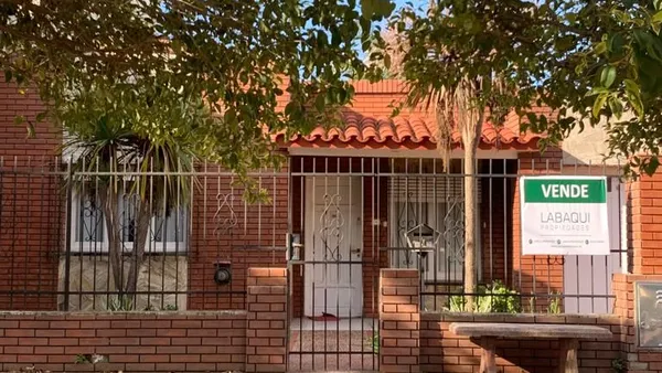 Casa en AVELLANEDA 2000
