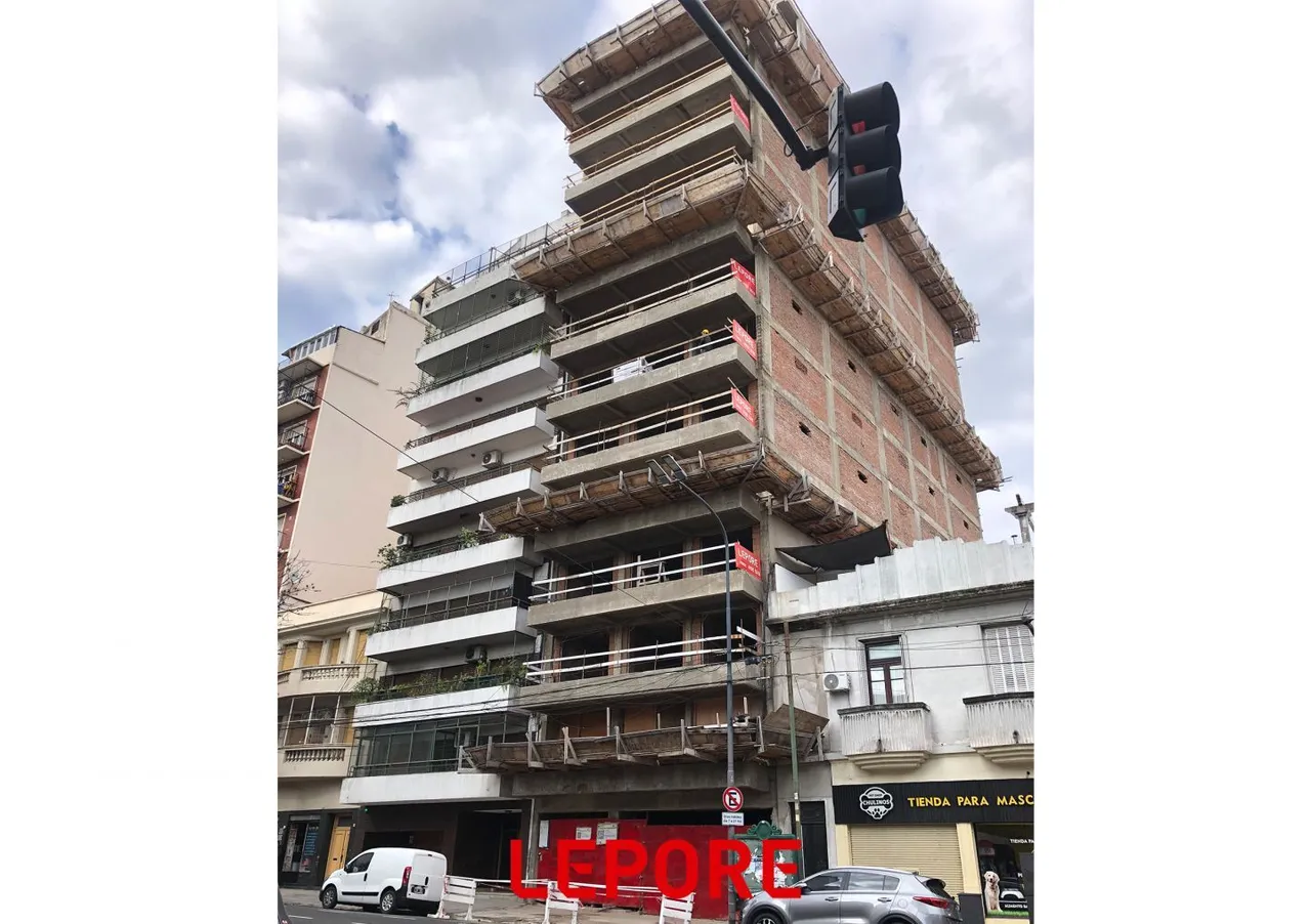 Departamento en Av. San Juan 3900