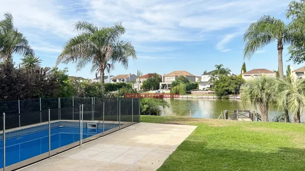 Casa en BARRANCAS DEL LA 100
