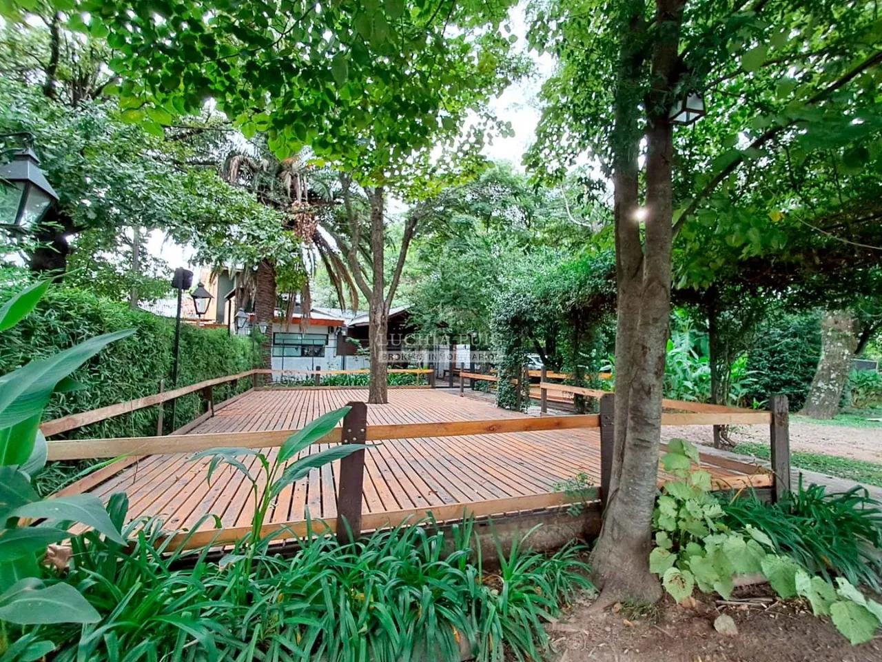 Local Comercial en Alta Gracia y Ac 100