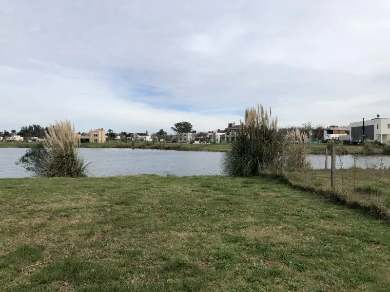Lote en SAN MATIAS - ESC 1100