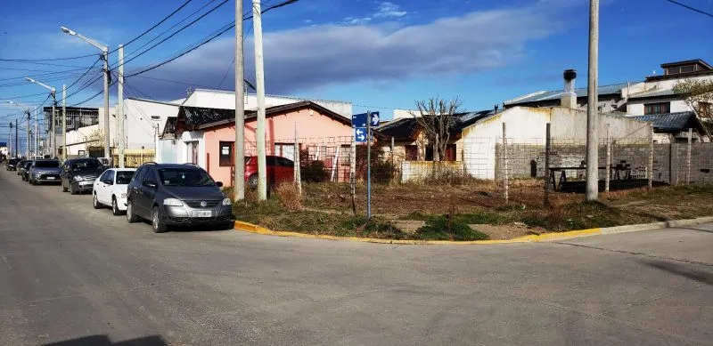 Lote en PERÚ 400
