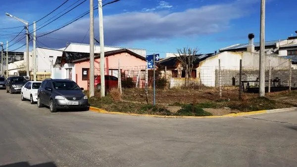 Lote en PERÚ 400