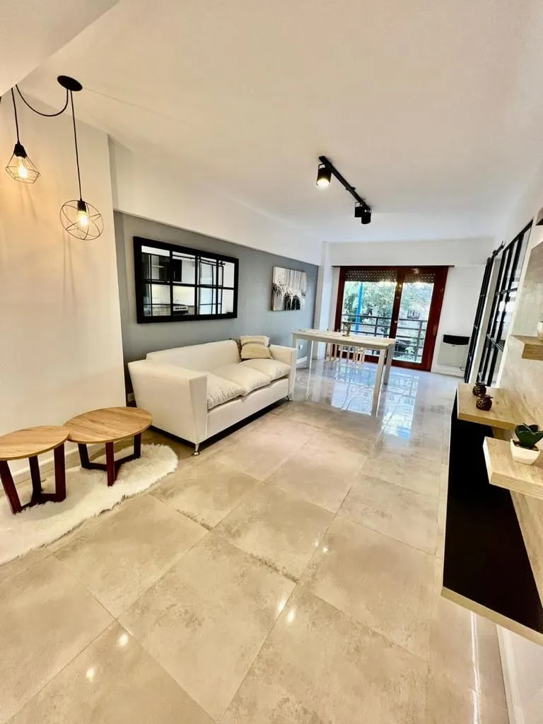 Departamento en Av. Luro