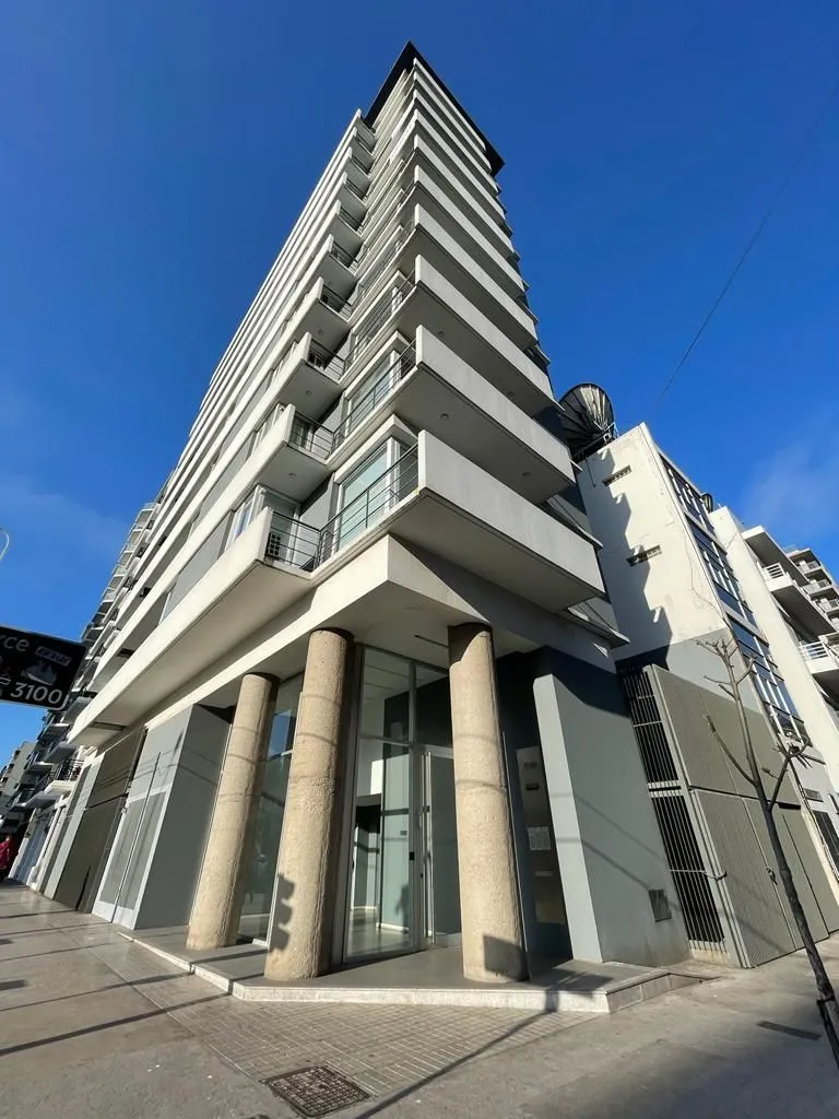 Departamento en Av. Independenci 1000