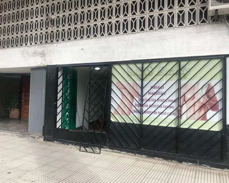 Local Comercial en DEL LIBERTADOR 200
