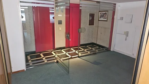 Oficina en Carabelas 200
