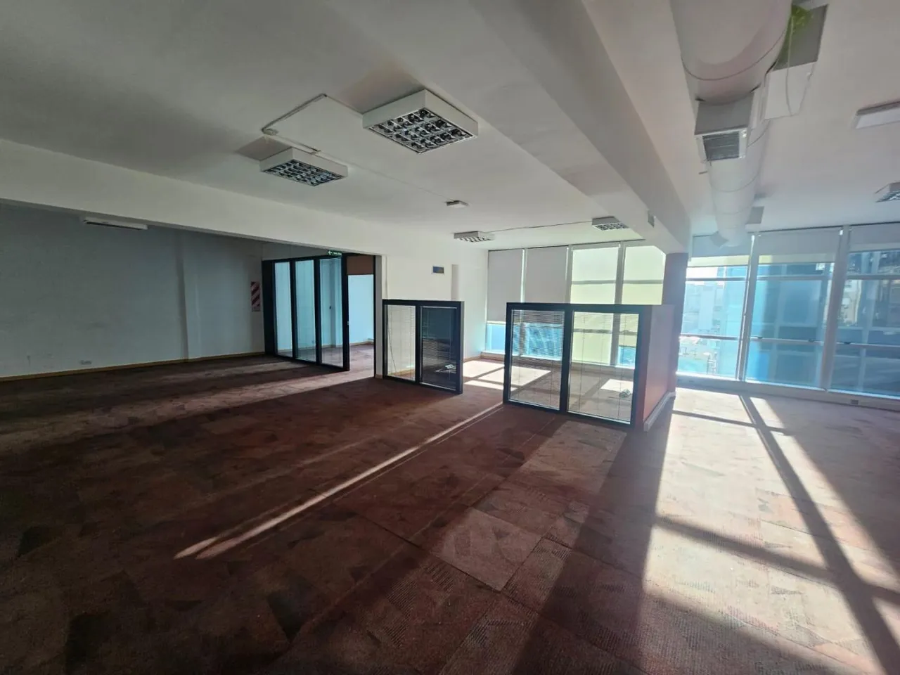 Oficina en San Martín 600