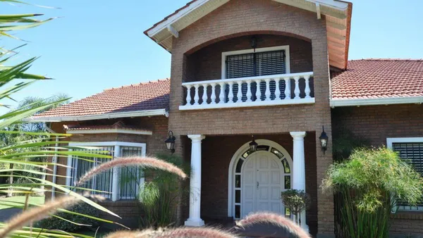 Casa en Las Casuarinas 300