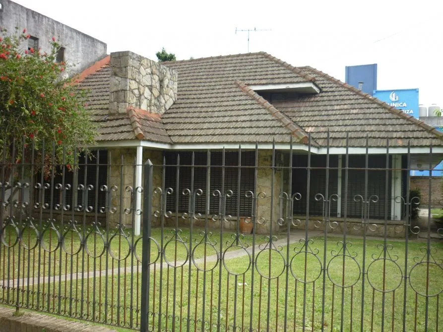 Casa en Echeverria 200