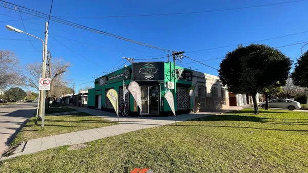 Local Comercial en Calle Lastra