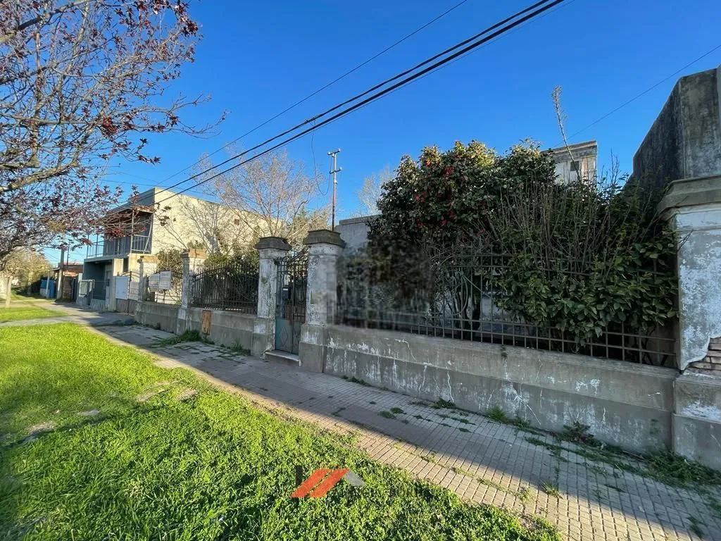 Casa en Calle Hipólito 3600