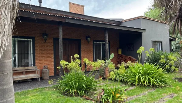 Casa en DE LOS CISNES