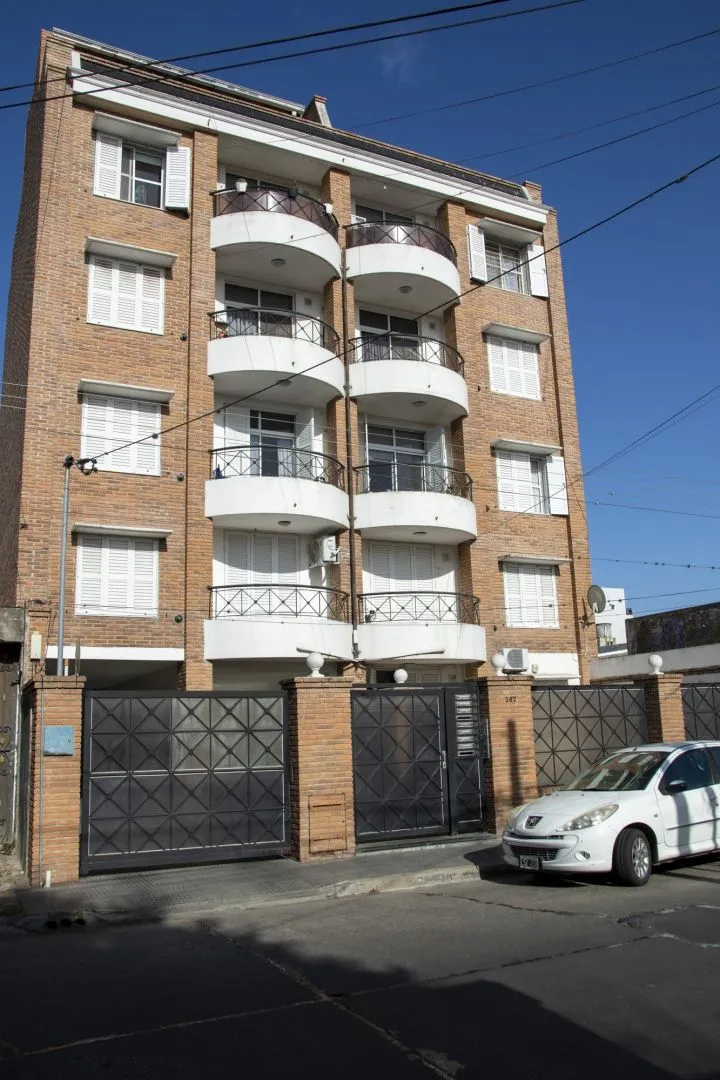 Departamento en 25 DE MAYO 200