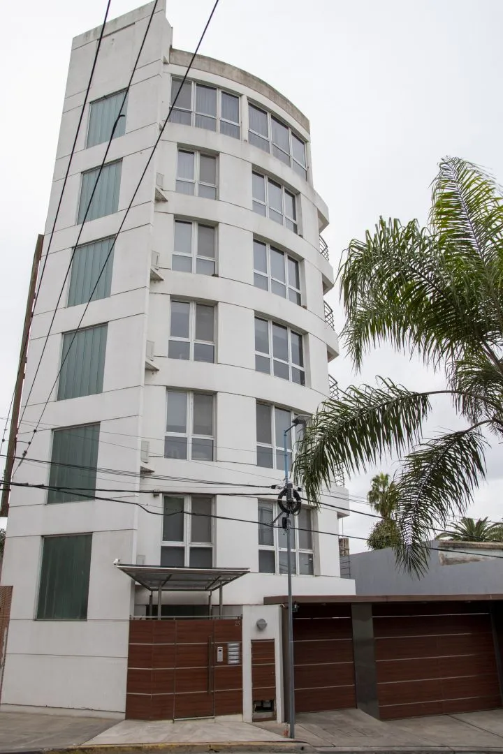 Departamento en LAVALLE 100