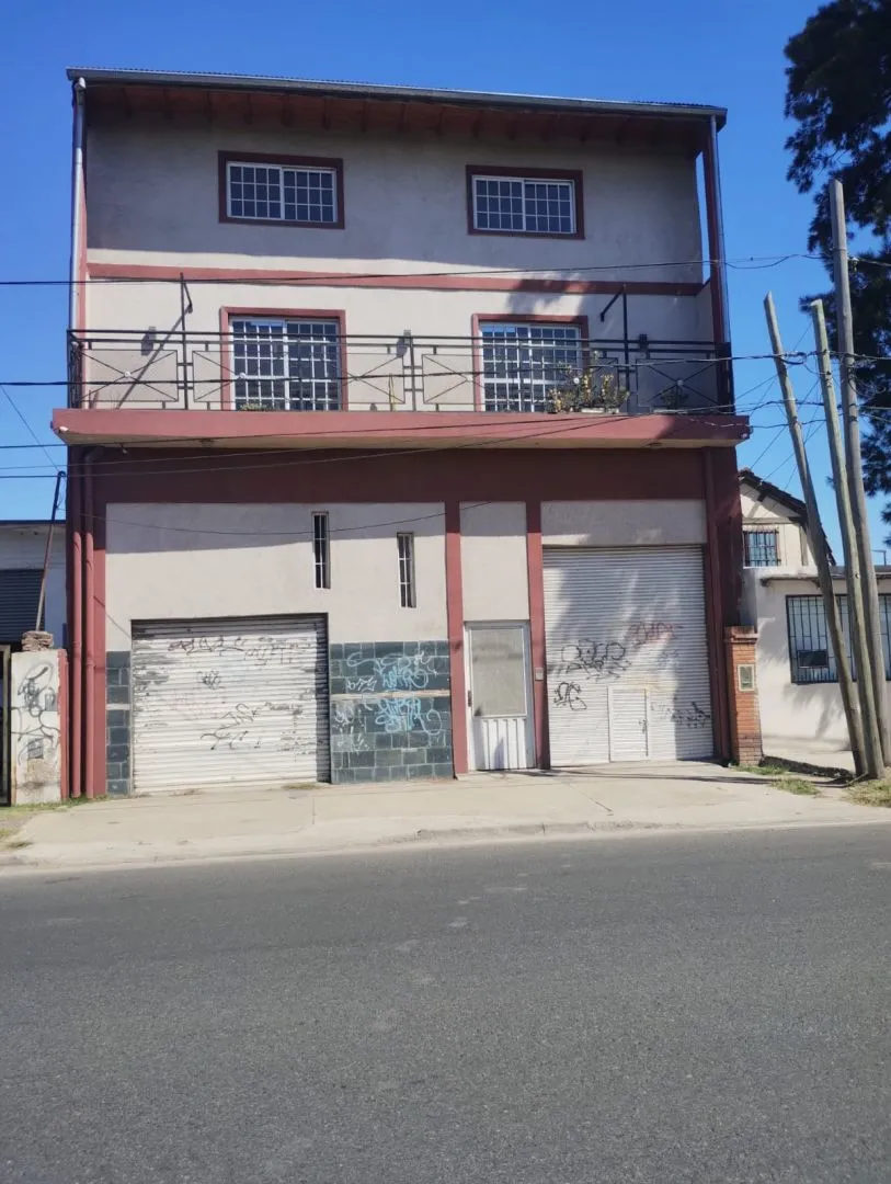Galpon en AV MONTEVERDE 5800