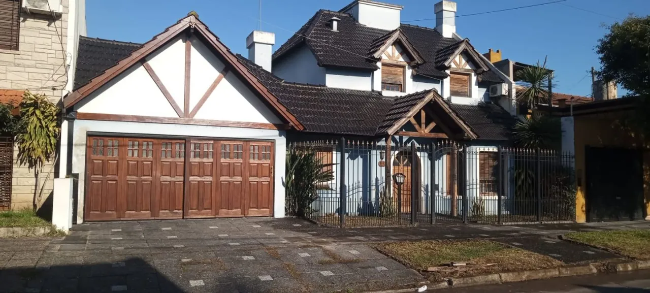 Casa en PIZARRO 300