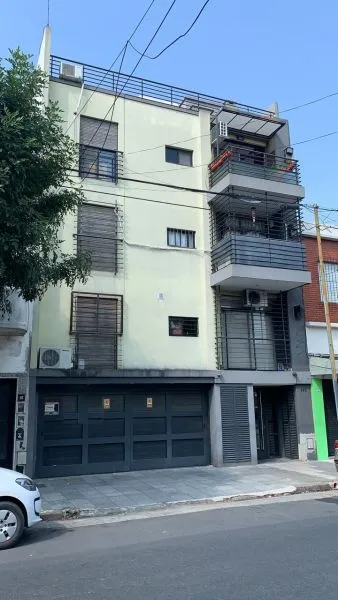 Departamento en Lisandro de la t 800