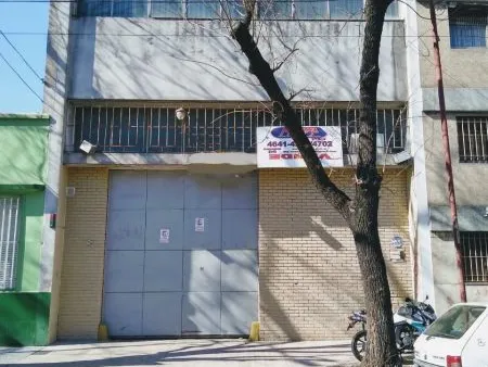 Galpon en Lisandro de la T 500